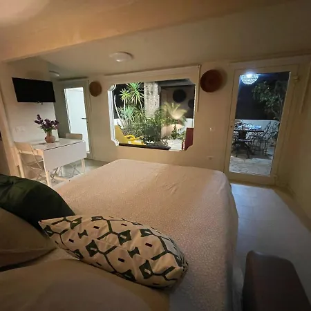 Appartement Aiaia Holiday *